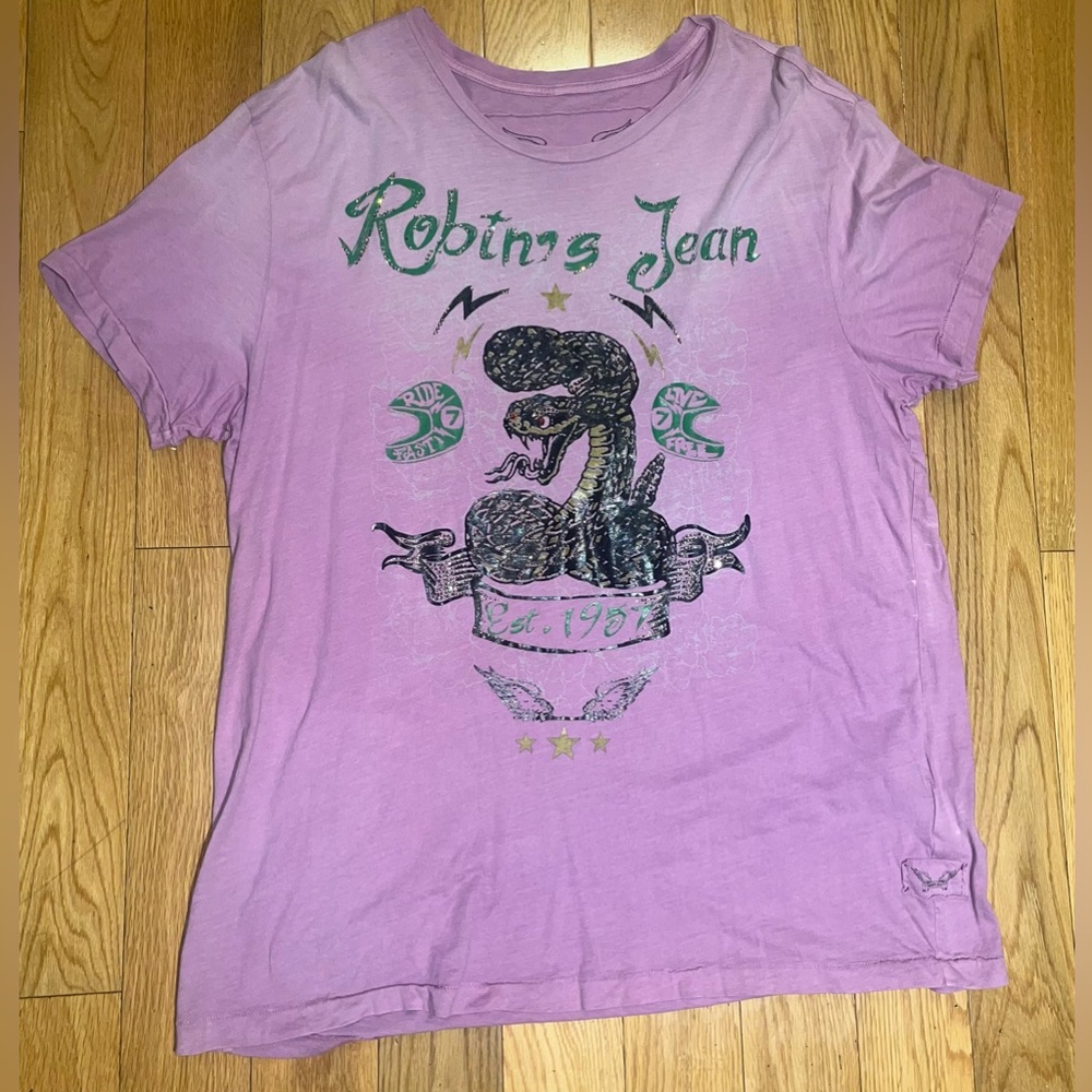 Robin’s Jean T-Shirt